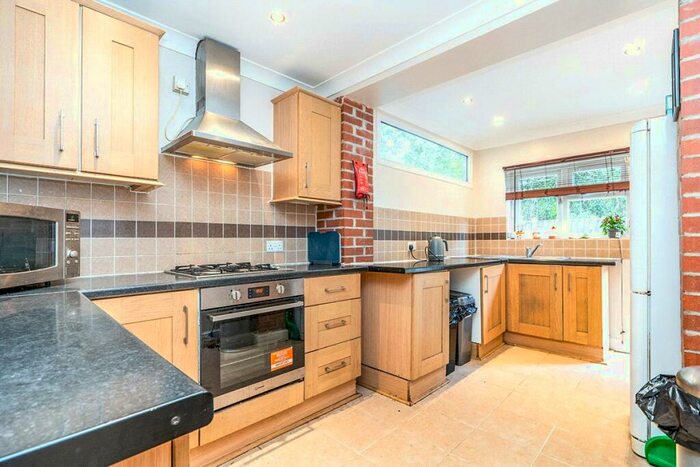 5 Bedroom House To Rent In Burgess Road, Southampton, Hampshire, SO16