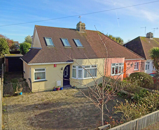 3 Bedroom Semi Detached House For Sale In Park Avenue, Shoreham-by-Sea, BN43
