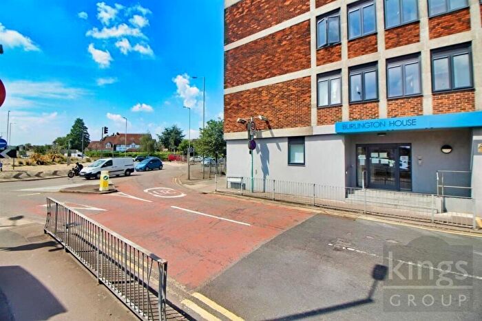1 Bedroom Flat For Sale In Swanfield Road, Waltham Cross, EN8