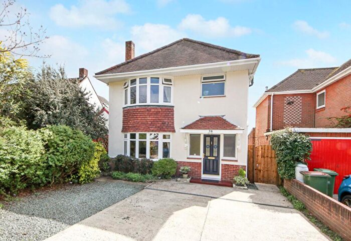 3 Bedroom Detached House For Sale In Douglas Crescent, Bitterne, SO19