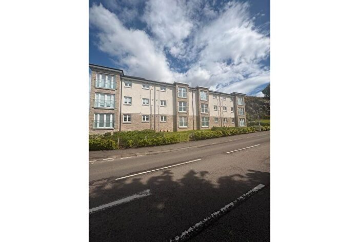 2 Bedroom Flat For Sale In Craig Hill Court, Fairlie, Largs, KA29