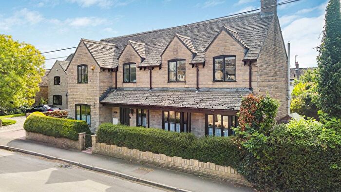 4 Bedroom Detached House For Sale In The Street, Oaksey, Malmesbury, Wiltshire, SN16