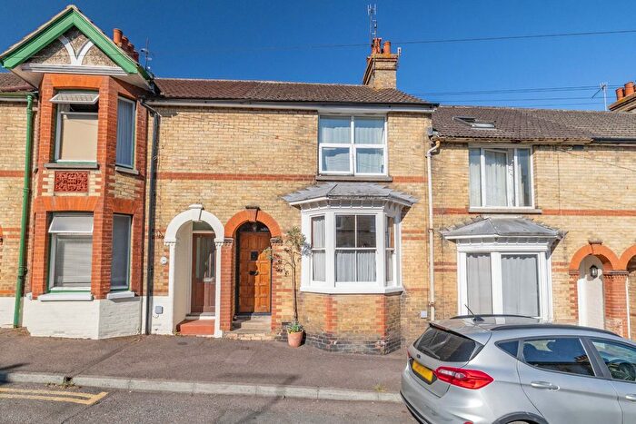 3 Bedroom Terraced House For Sale In Guildford Road, Canterbury, Kent, CT1