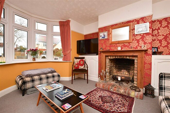 3 Bedroom Semi-Detached House For Sale In Old Bridge Road, Whitstable, Kent, CT5