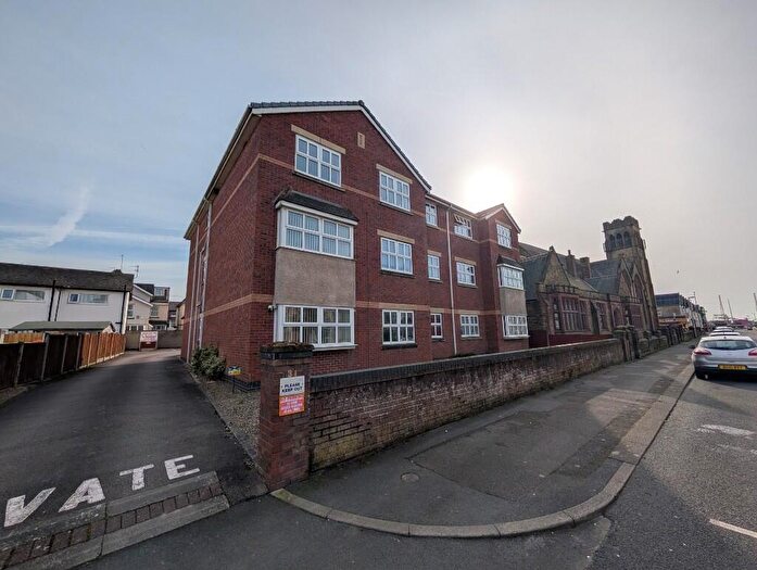 2 Bedroom Apartment To Rent In Dean Street, Blackpool, Lancashire, FY4