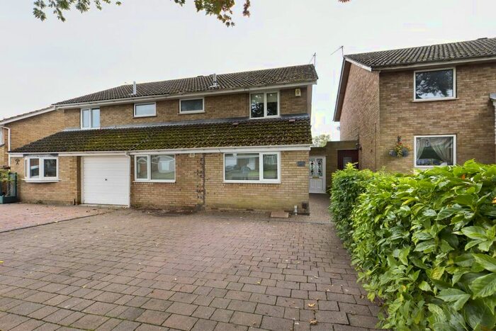 3 Bedroom Semi-Detached House To Rent In Ryeland Road, Duston, Northampton NN5