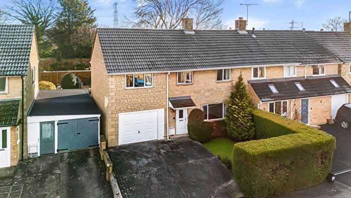 4 Bedroom Semi Detached House For Sale In Golden Farm Road, Cirencester, Gloucestershire, GL7