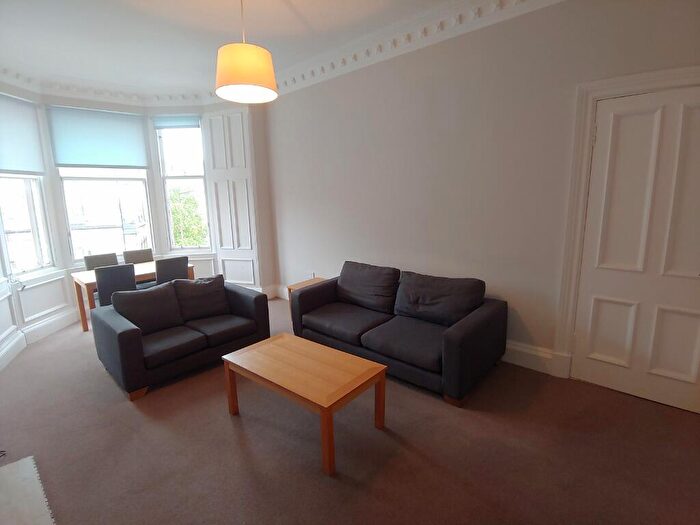 2 Bedroom Flat To Rent In Marchmont Road, Edinburgh, EH9