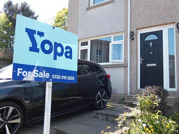 2 Bedroom End Of Terrace House For Sale In Auchmill Terrace, Aberdeen, AB21