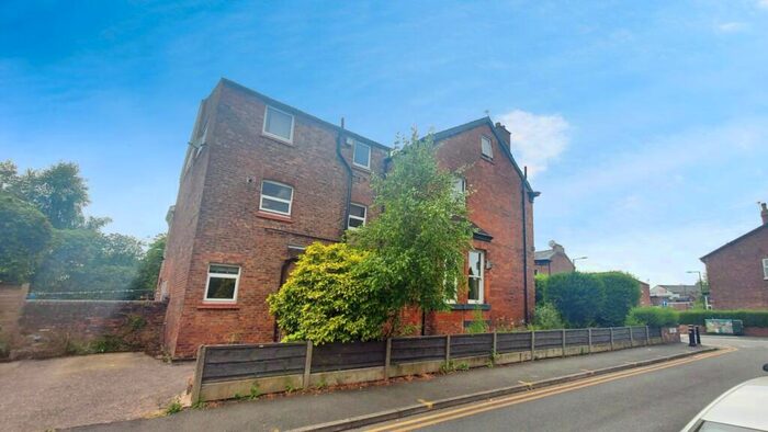 2 Bedroom Apartment To Rent In Parsonage Road, Manchester, M20