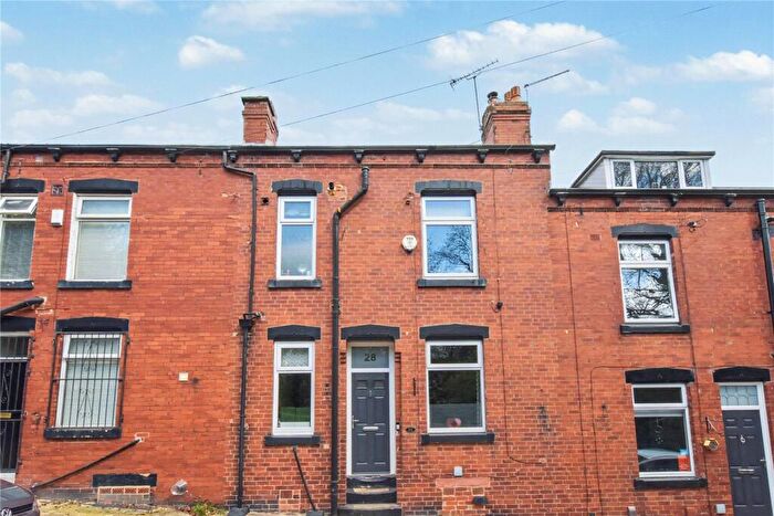 2 Bedroom Terraced House For Sale In Vicarage View, Leeds, LS5