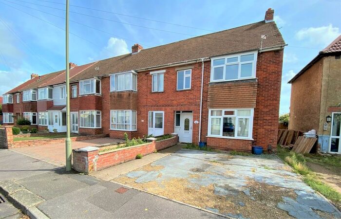3 Bedroom Terraced House To Rent In Sedgeley Grove, Gosport, PO12