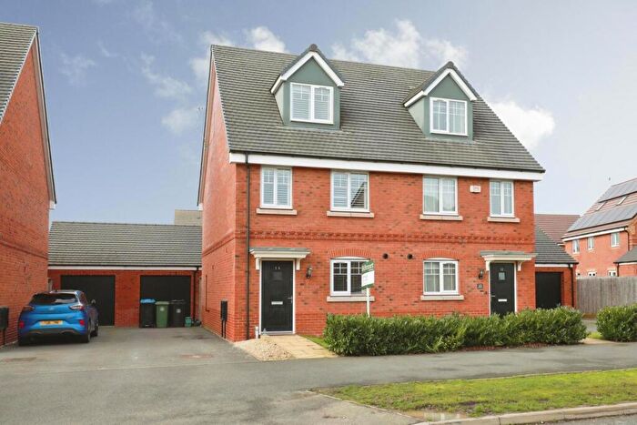 3 Bedroom Semi Detached House For Sale In Spitfire Road, Southam, Warwickshire, CV47