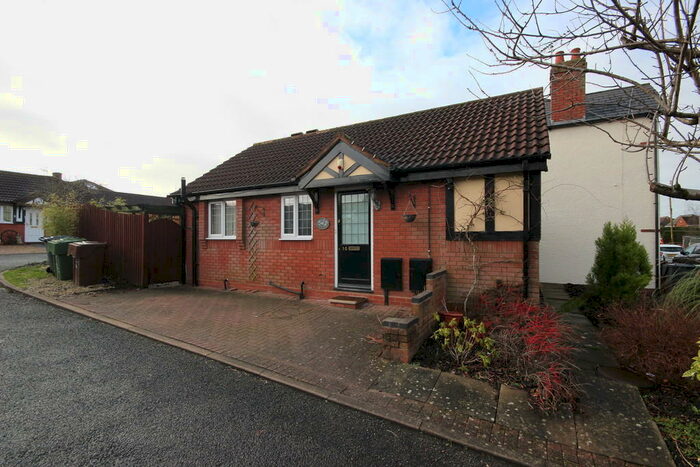2 Bedroom Detached Bungalow To Rent In St Kenelms Road, Romsley, B62