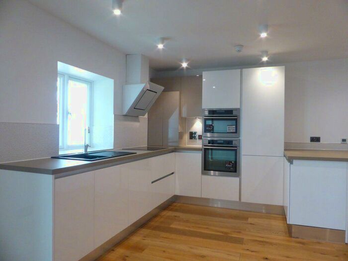 2 Bedroom Flat To Rent In Florence Road -, P15