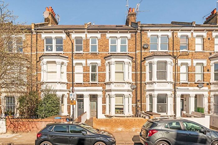 2 Bedroom Flat For Sale In Bradiston Road, Maida Vale, W9