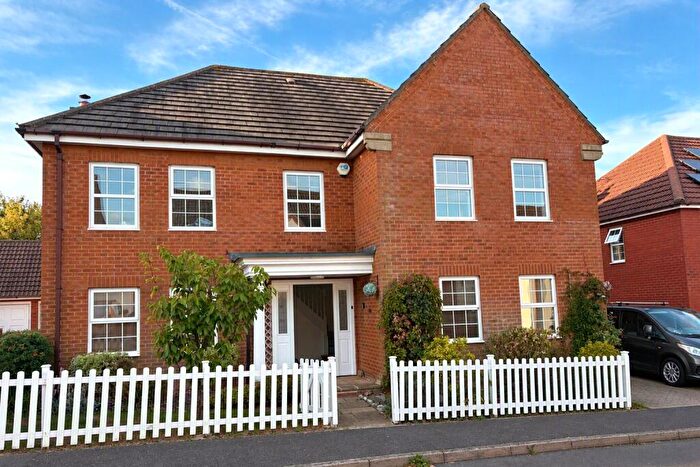 5 Bedroom Detached House To Rent In Poplar Drive, Yeovil, Somerset, BA21