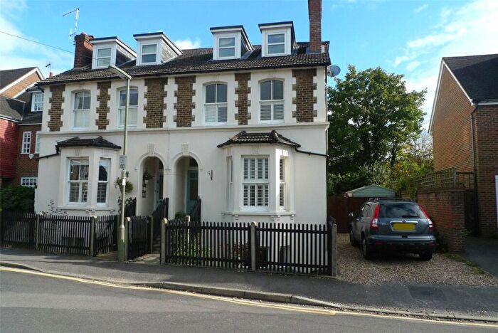 4 Bedroom Semi-Detached House To Rent In The Fairfield, Farnham, Surrey, GU9