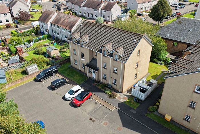 2 Bedroom Flat For Sale In Quakerfield, Bannockburn, Stirling, FK7