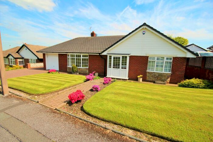 3 Bedroom Detached Bungalow To Rent In Haydock Lane, Bromley Cross, Bolton, Lancs, BL7