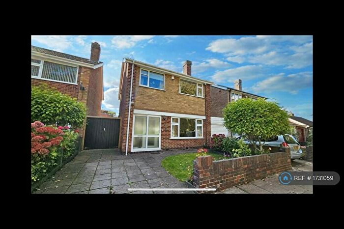 3 Bedroom Detached House To Rent In Gifford Close, Leicester, LE5