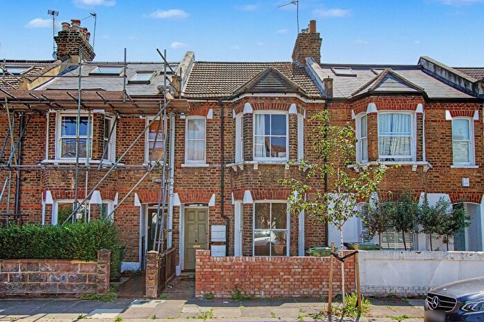 1 Bedroom Flat For Sale In Vespan Road, London, W12