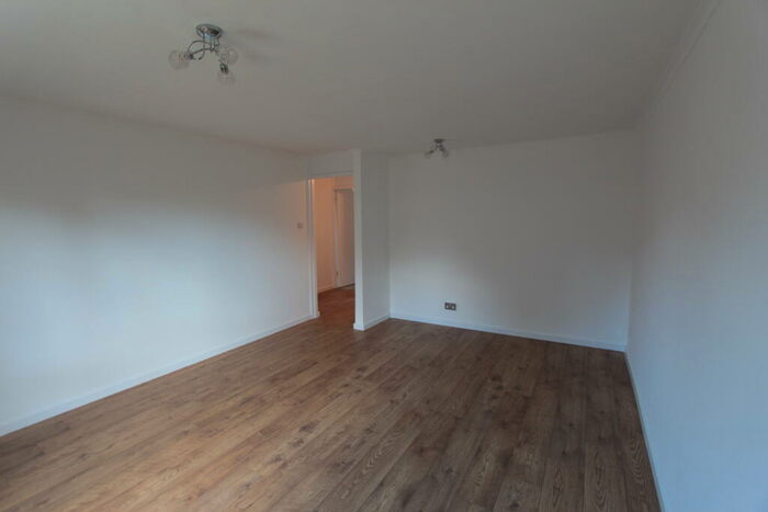2 Bedroom Flat To Rent In Altair Close, Tottenham, London, N17