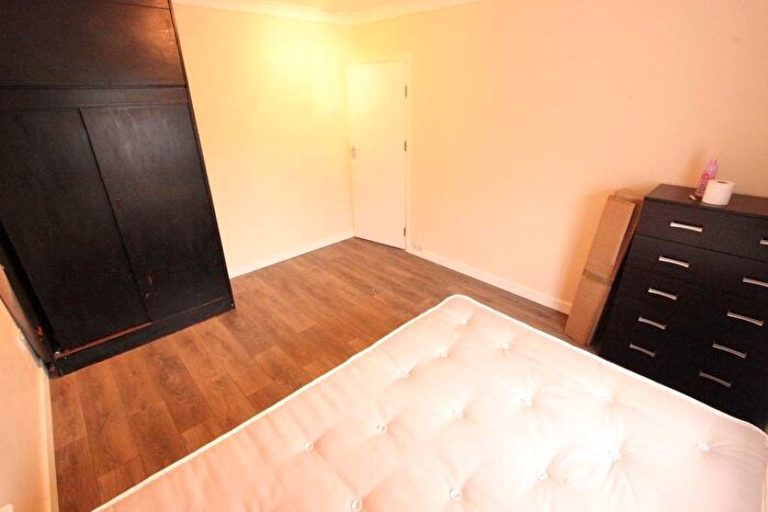 1 Bedroom Flat To Rent In Riverside Gardens, Wembley, HA0