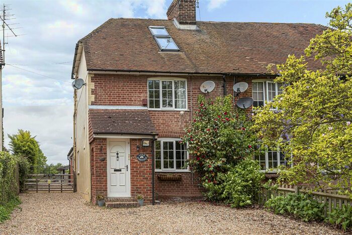 3 Bedroom Equestrian Property For Sale In Hurst Lane, Charing Heath, Ashford, TN27