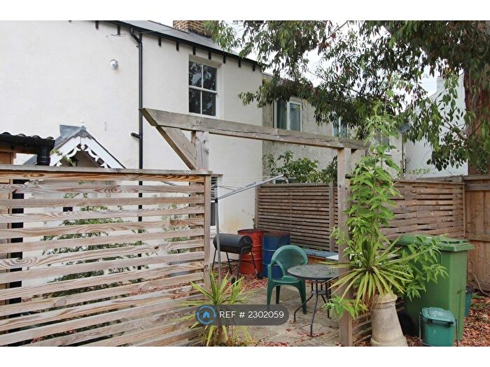 4 Bedroom Terraced House To Rent In Sherborne Place, Cheltenham, GL52