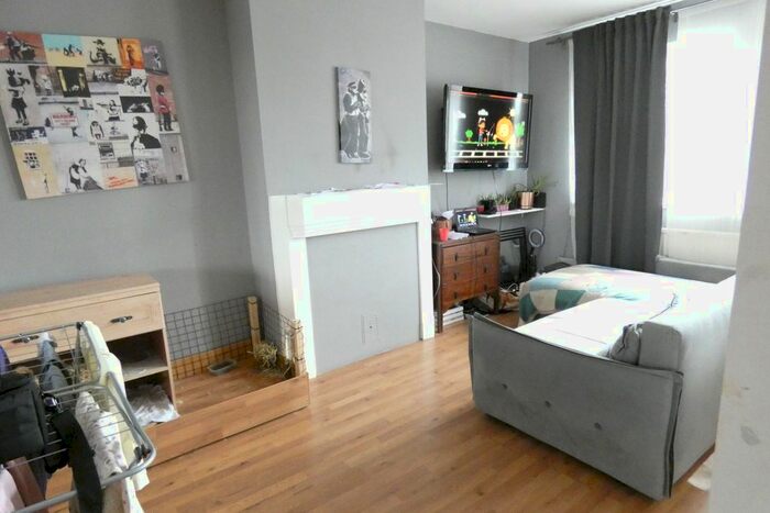 1 Bedroom Flat To Rent In Staines Road, Bedfont, Feltham, TW14