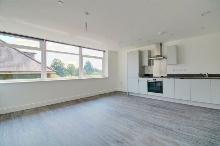 1 Bedroom Apartment To Rent In Chertsey, Surrey, KT16