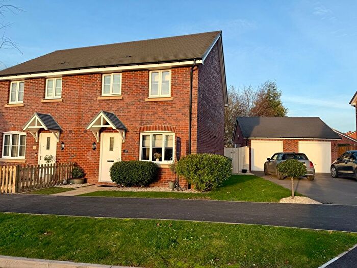 3 Bedroom Semi-Detached House For Sale In Swaledale Road, Kingstone, Hereford, HR2