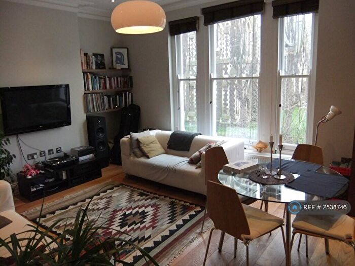 2 Bedroom Flat To Rent In St. Mark's Rise, London, E8