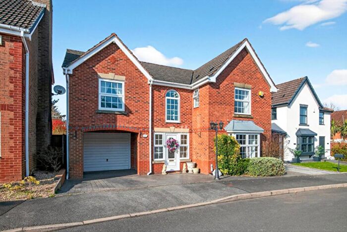 4 Bedroom Detached House For Sale In Sulgrave Close, Dudley, DY1