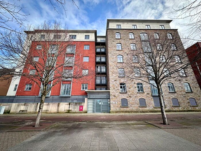 2 Bedroom Flat For Sale In Magretian Place, Cardiff, CF10