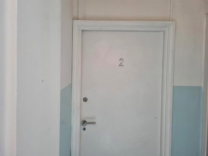 2 Bedroom Flat To Rent In High Street, Ramsgate, CT11