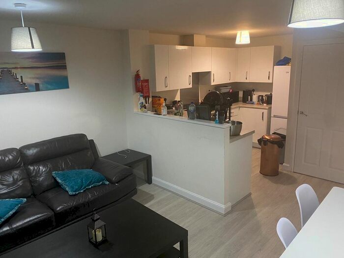 4 Bedroom Property To Rent In Brambling Avenue, Coventry, CV4