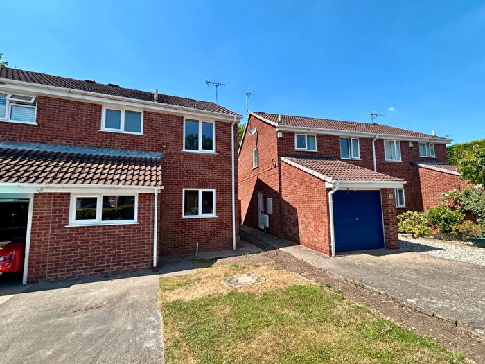 3 Bedroom Semi-Detached House To Rent In Abbotswood Close, Redditch, Worcestershire, B98