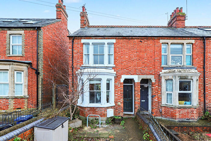 2 Bedroom End Of Terrace House For Sale In Oxford Road, Oxford, OX4