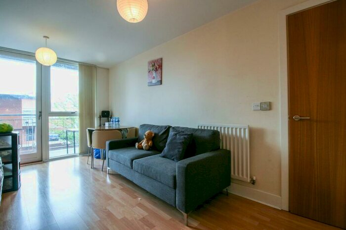 1 Bedroom Apartment To Rent In Mason Way, Park Central, B15