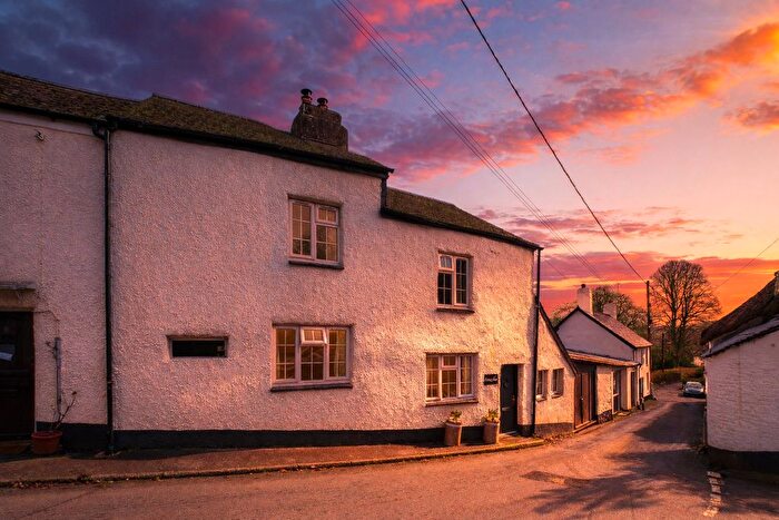 4 Bedroom Cottage For Sale In Village Road, Christow, EX6