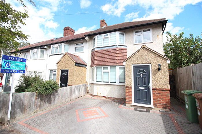 3 Bedroom End Of Terrace House To Rent In Delcombe Avenue, Worcester Park, KT4