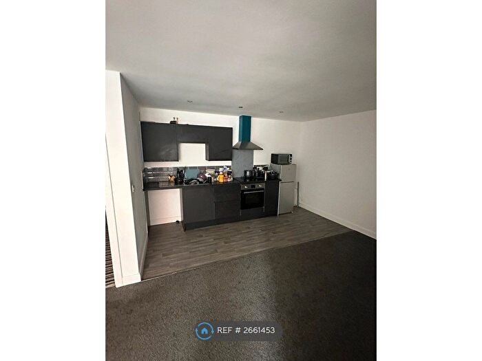 1 Bedroom Flat To Rent In High Street, Burton-On-Trent, DE14