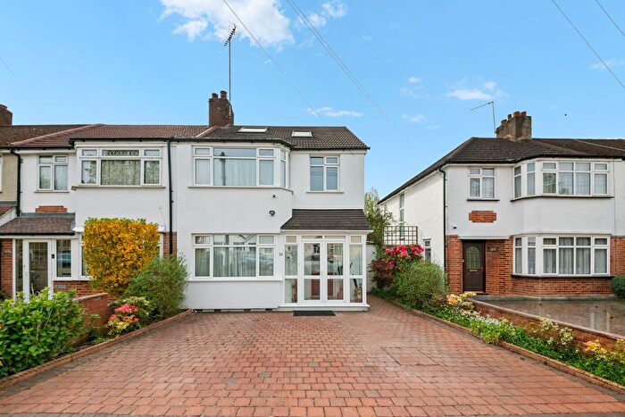 4 Bedroom End Terrace House For Sale In Rothesay Avenue, Greenford, UB6