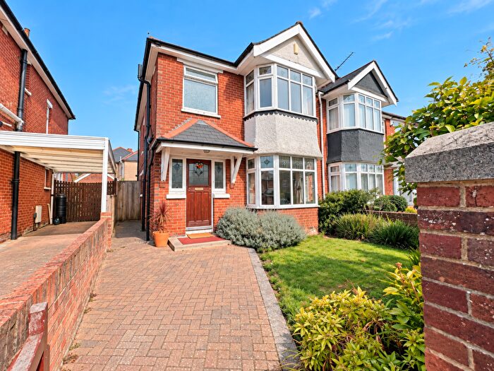 3 Bedroom House For Sale In Darlington Gardens, Southampton, SO15