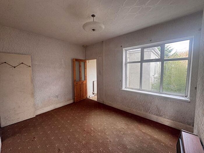 2 Bedroom Semi-Detached House For Sale In Luton Road, Thornton-Cleveleys, FY5