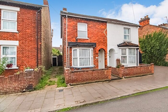 2 Bedroom Semi-Detached House For Sale In Fenlake Road, Bedford, MK42