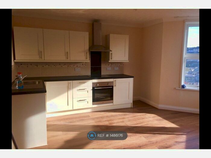 1 Bedroom Flat To Rent In Higher Manor Road, Brixham, TQ5