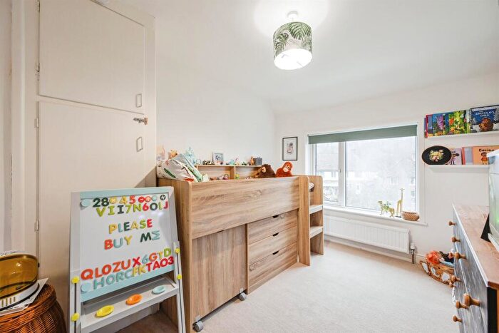 3 Bedroom End Of Terrace House For Sale In Lodge Avenue, Ashbourne, DE6